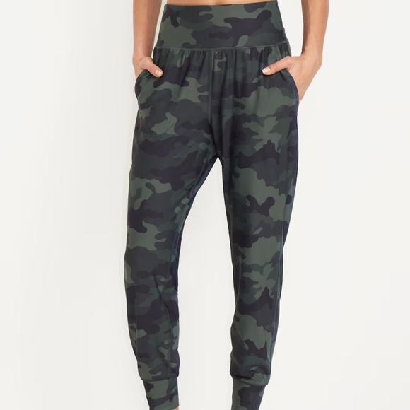 NWT OLD NAVY High-Waisted PowerSoft Joggers Color: Camo - Picture 1 of 7